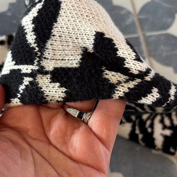 Anthropologie Black and Cream Floral Cat V-Neck Button Cardigan Sweater - Picture 4 of 4